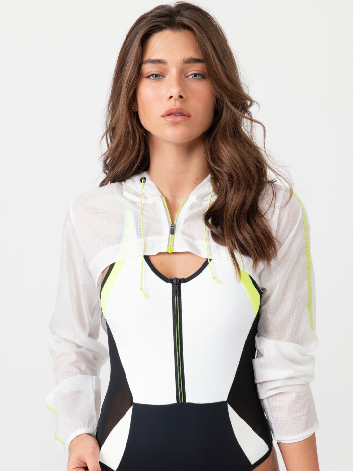 ג`קט ניילון בשילוב אורכים מנוגדים