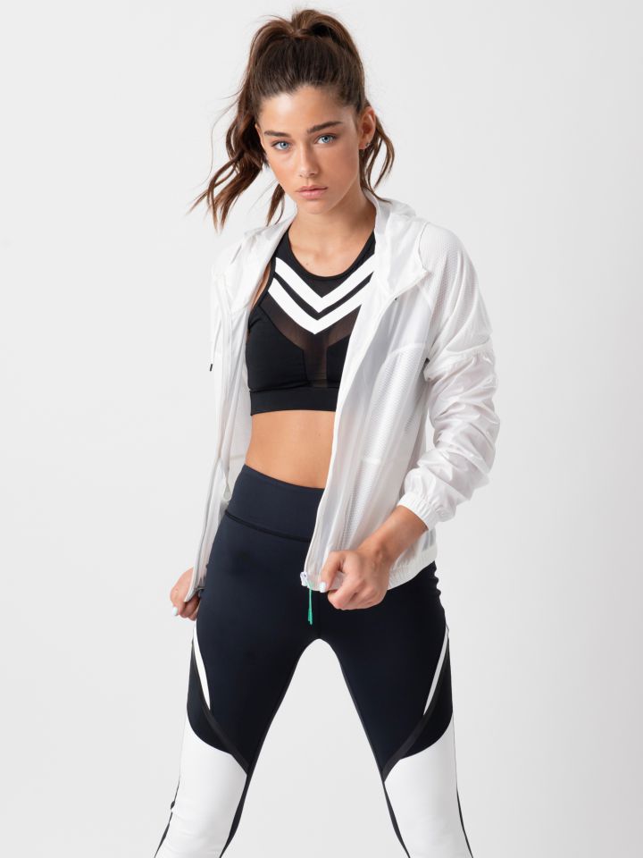 ג`קט ניילון בשילוב רוכסן