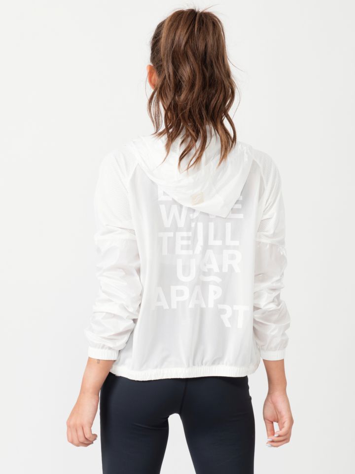 ג`קט ניילון בשילוב רוכסן