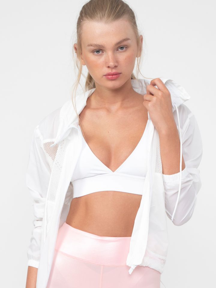 ג`קט ניילון בשילוב רשת בגב