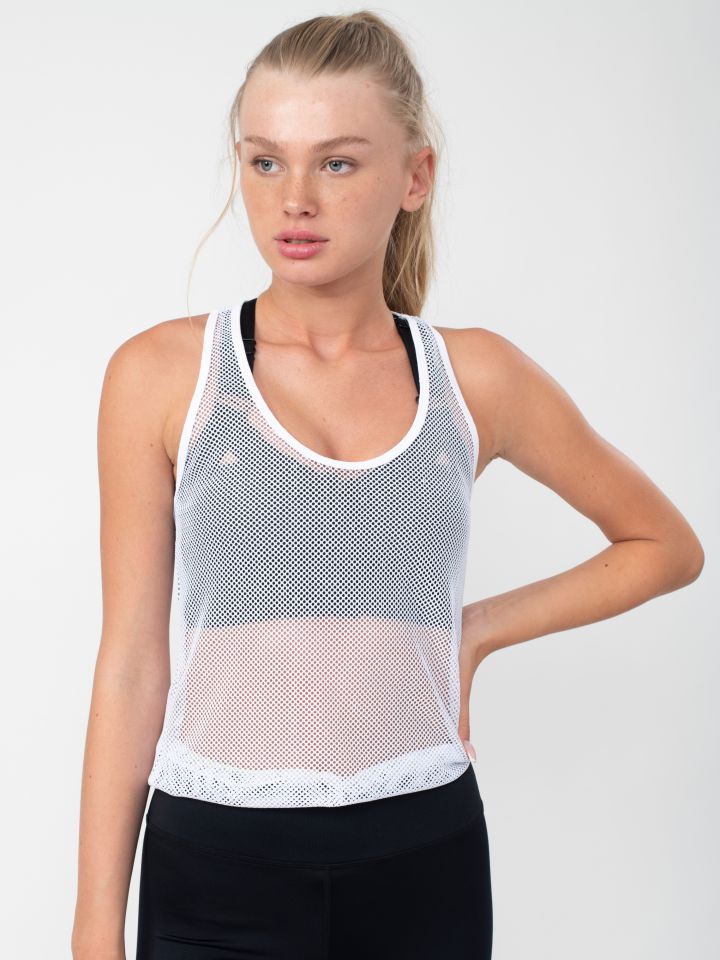 גופיית רשת עם חתכים