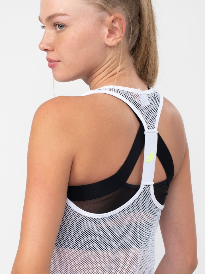 גופיית רשת עם חתכים