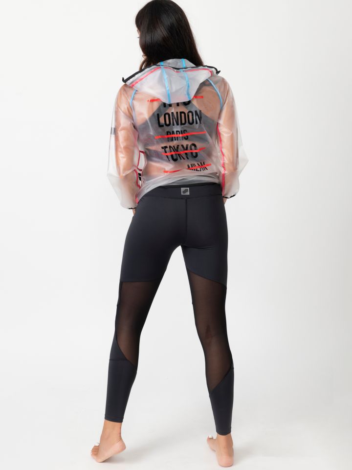 טייץ בשילוב חתכים