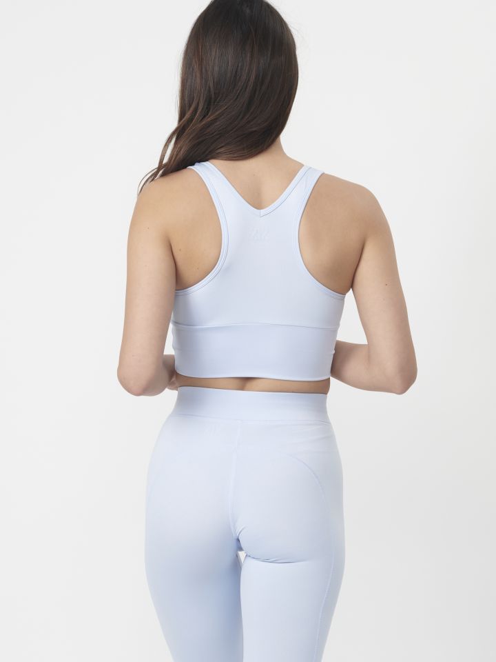 גוזיית ספורט עם כיווצים