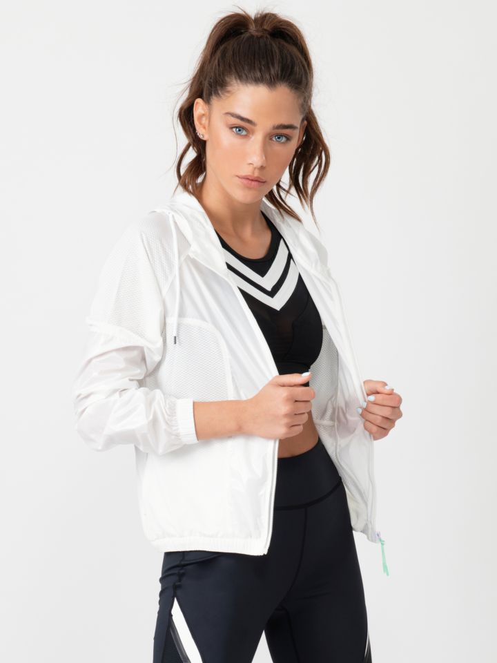 ג`קט ניילון בשילוב רוכסן