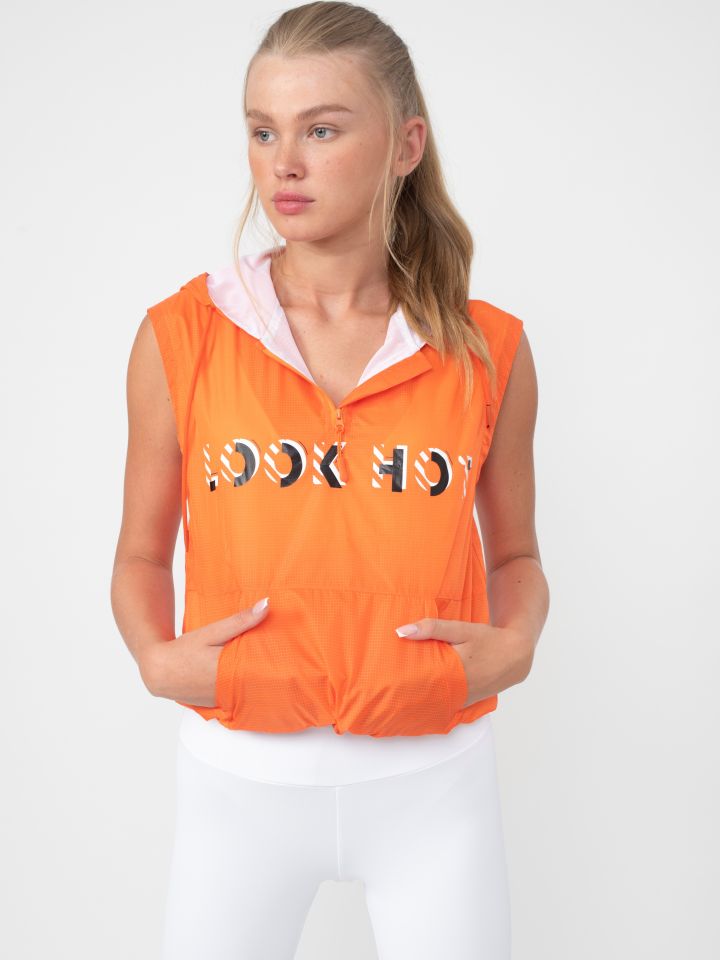 עליונית ניילון בשילוב כובע