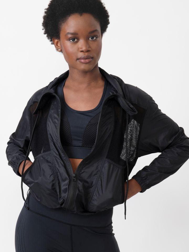 ג`קט ניילון בשילוב רשת בגב