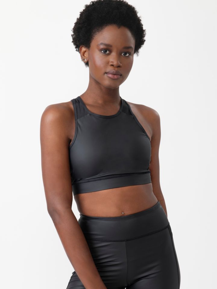 חזיית אימון במראה חצי גולף