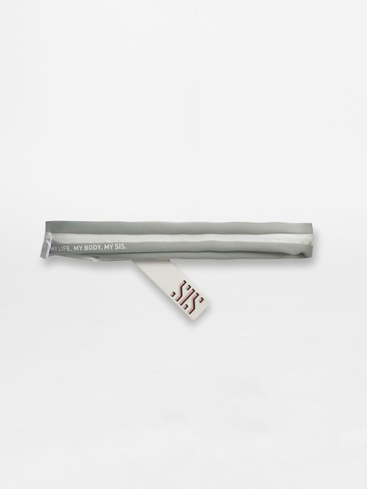 פאוץ` במראה צר